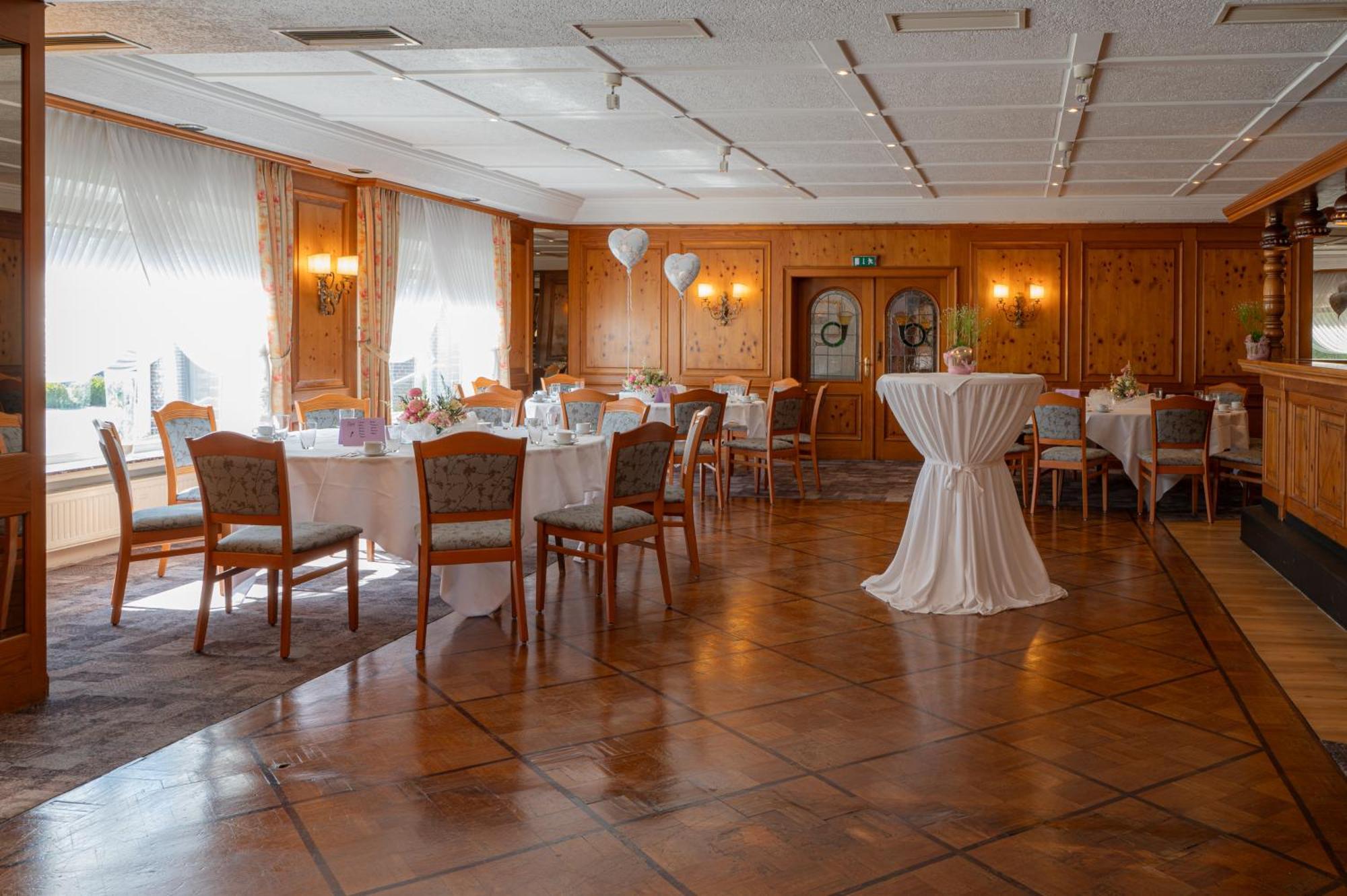 Hotel Zur Post Neubruchhausen Екстериор снимка
